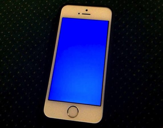 iphone-5s-blue-screen-of-death