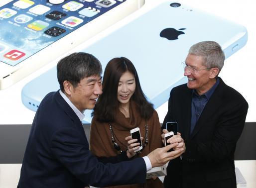 Apple y China Mobile comienzan a vender iPhone 5s iniciando la guerra de precios