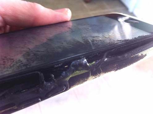 Una niña se quema en clase por un iPhone al incendiarse