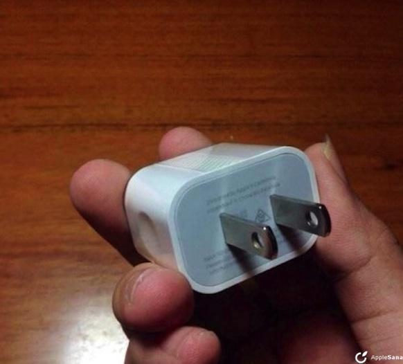 El rediseño del adaptador de corriente USB de iPhone 6 queda así